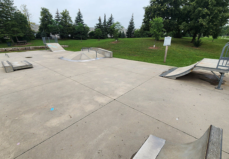 Glen Abbey Park skateboarding facilities